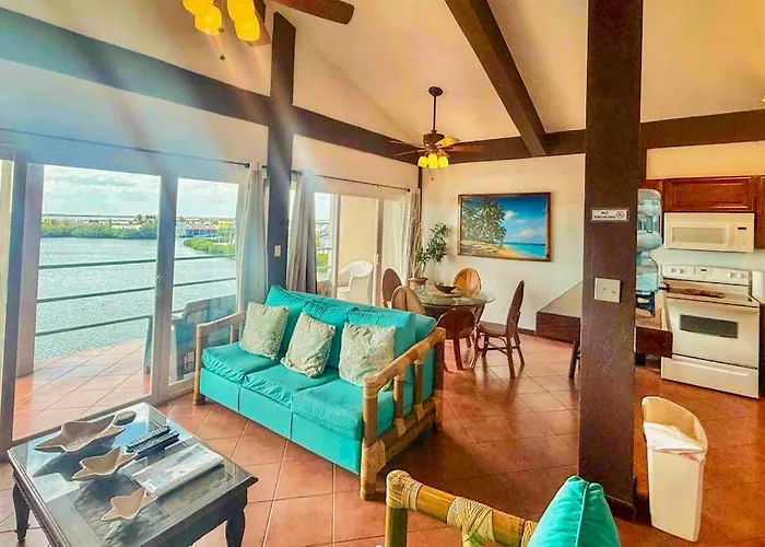 Apartment H301 @ Mara Laguna