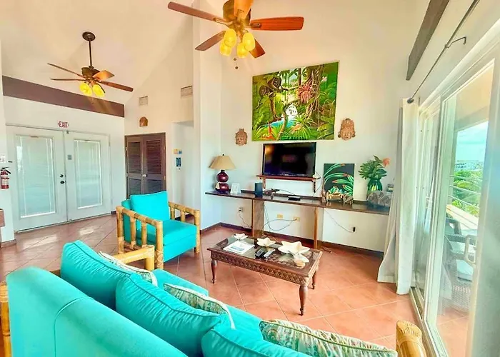 H301 @ Mara Laguna Apartment San Pedro (Ambergris Caye)