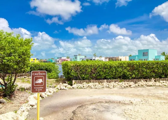 H301 @ Mara Laguna * San Pedro (Ambergris Caye)