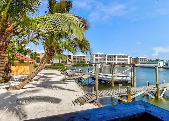 H301 @ Mara Laguna Apartment San Pedro (Ambergris Caye)